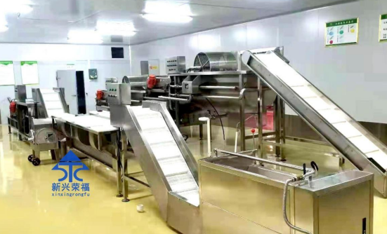 领导视察新兴荣福承建的学生营养餐中央厨房